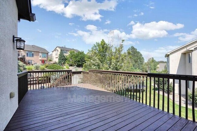 Building Photo - 2030 Silver Creek Dr