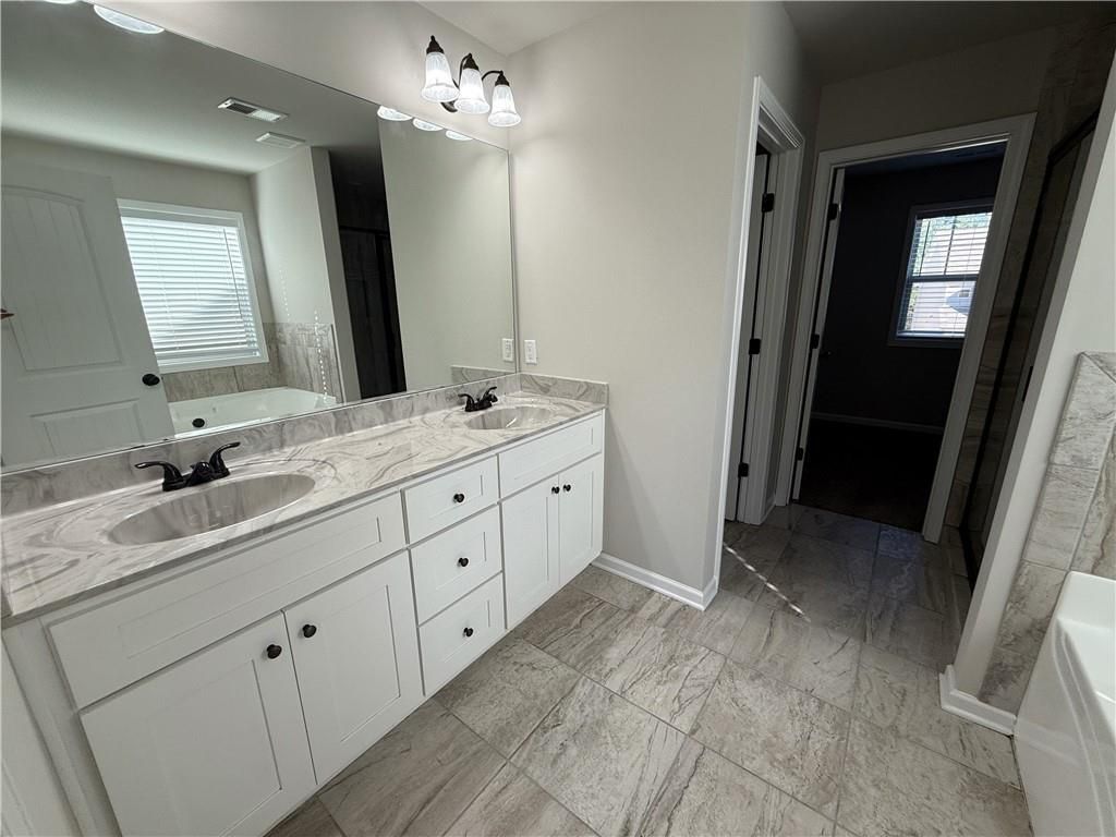 Building Photo - 116 Teramont Ct