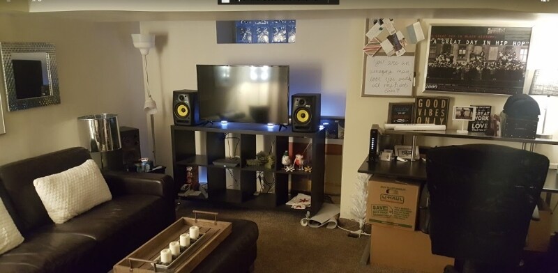 Building Photo - 2216 Georges Ln