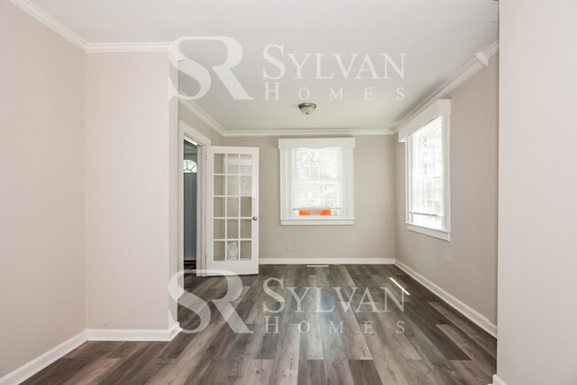 Building Photo - Enjoy living the good life in this 4 bedroom, 2 bathroom home