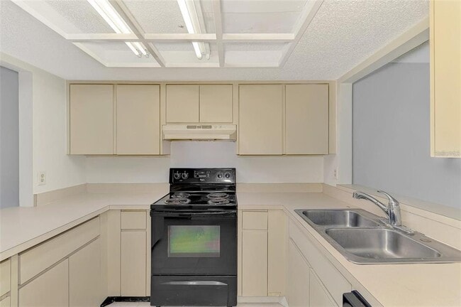 Building Photo - 935 Sunridge Way