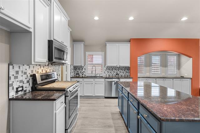 Building Photo - 1214 Inglewood Dr