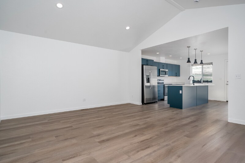 Building Photo - 124 W View Dr