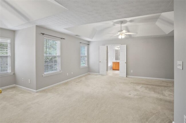 Building Photo - 2643 Whispering Pines Dr SW
