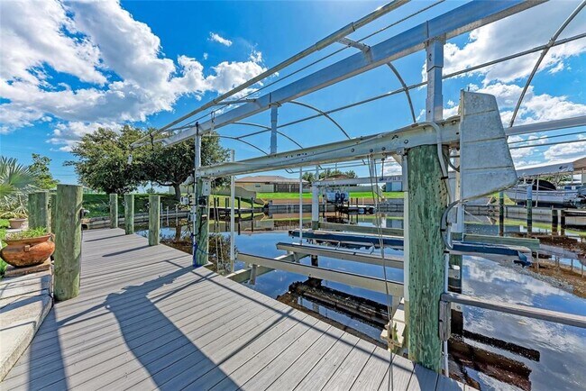 Building Photo - 27192 San Marino Dr