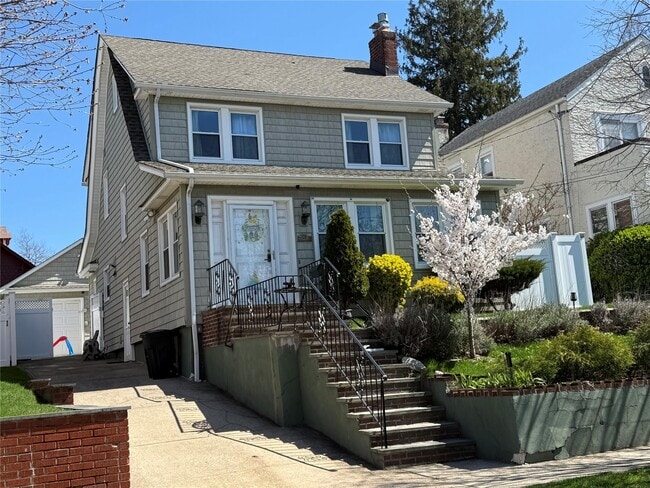 Primary Photo - 41-25-41248 248th St