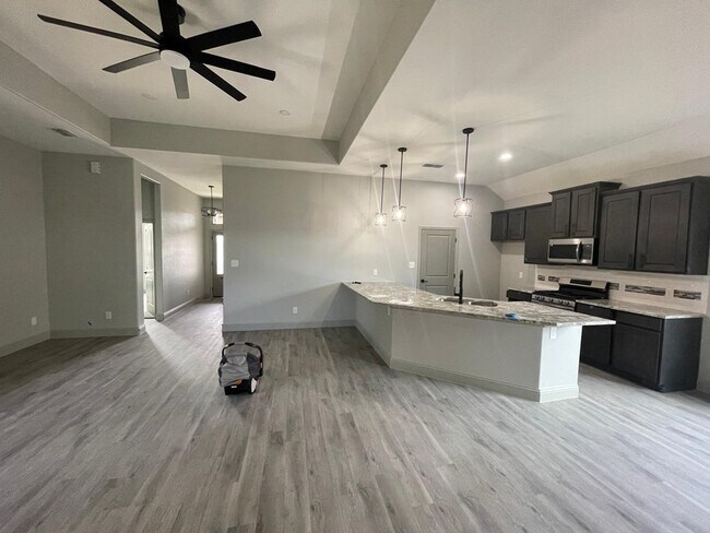 Building Photo - 8642 Fortuna Ct
