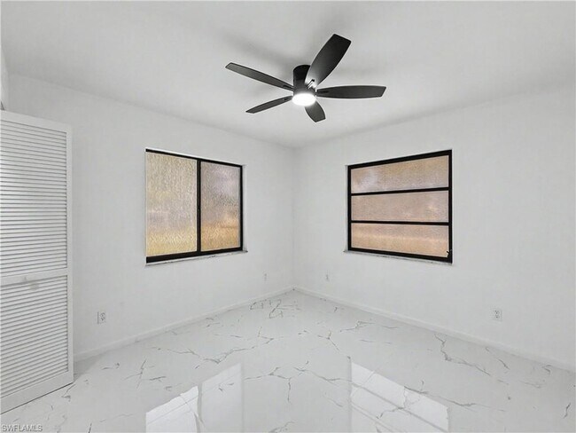 Building Photo - 2101 Hibiscus Rd