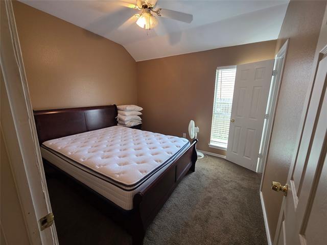 Building Photo - 5600 Creekhollow Dr