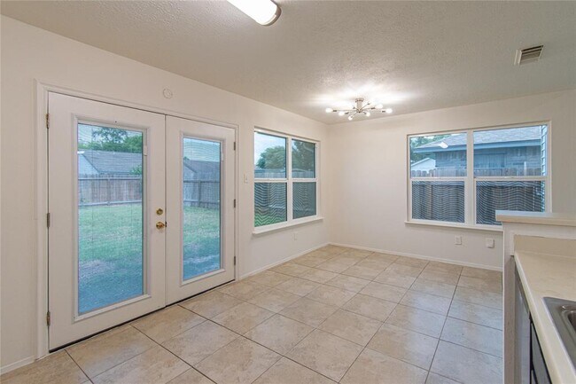 Building Photo - 12710 Autumn Mill Dr