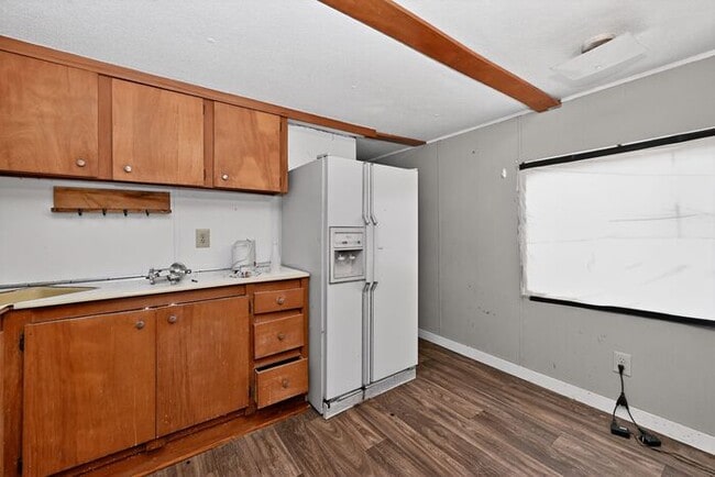 Building Photo - 1305 Ridge Cir