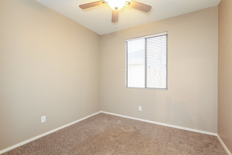 Building Photo - 26330 N 68th Dr