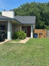 Building Photo - 6912 Branchwood Dr