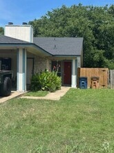 Building Photo - 6912 Branchwood Dr