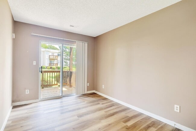 Building Photo - 1512 Oriole Ln