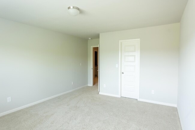 Building Photo - 1115 Dietrich Ln