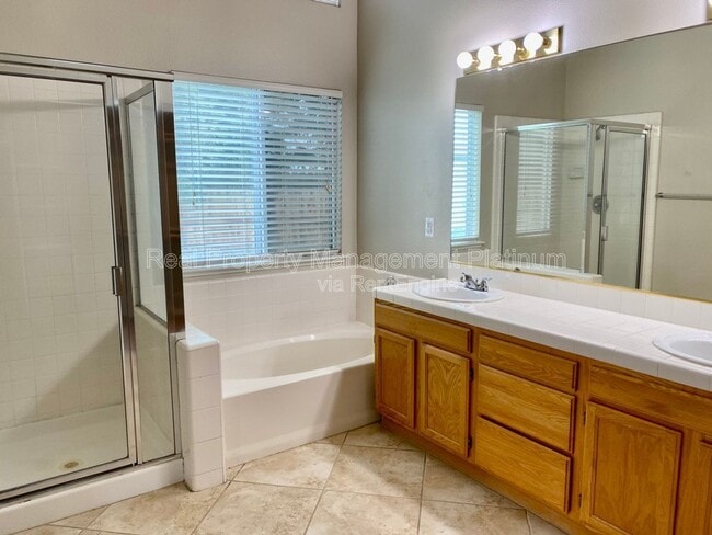 Building Photo - 2601 Fremont Ave