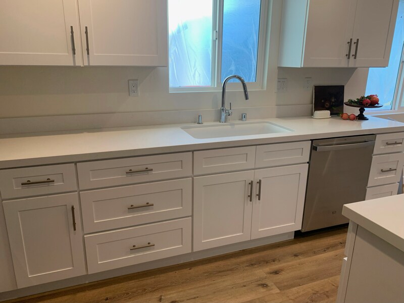 Building Photo - 610 Lion St