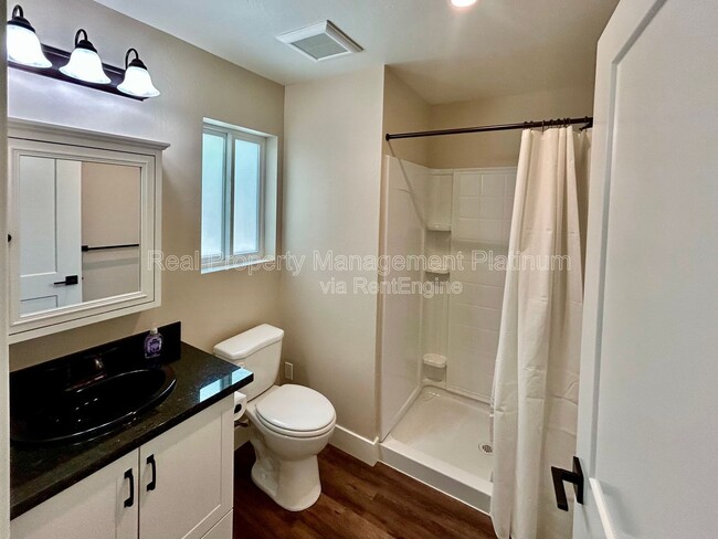 Building Photo - 1469 5th St