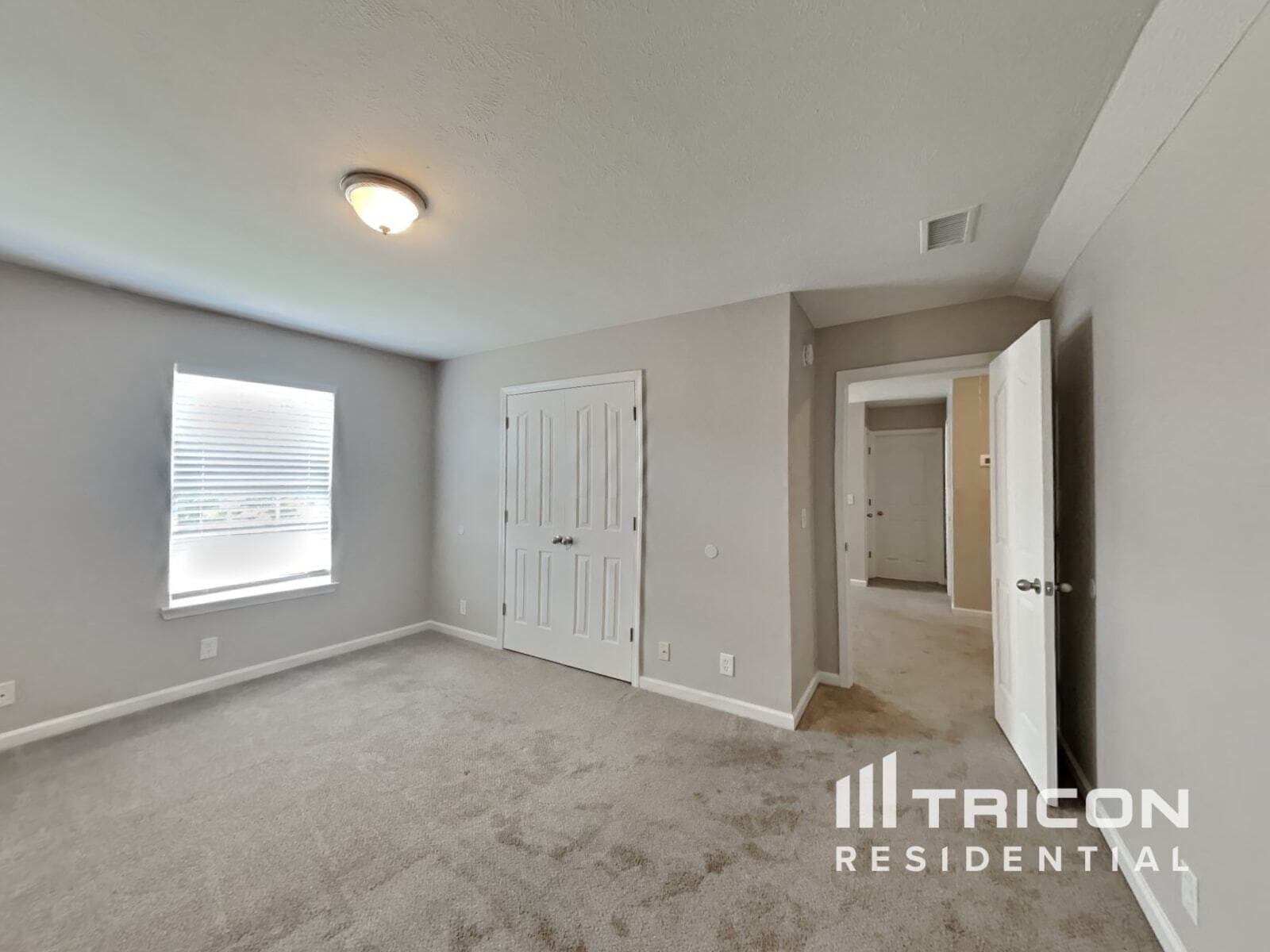 Building Photo - 820 Chickamauga Dr