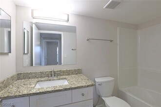 Building Photo - 5329 Summerlin Rd