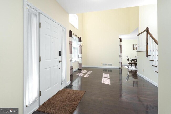 Building Photo - 22 Stonewall Cir