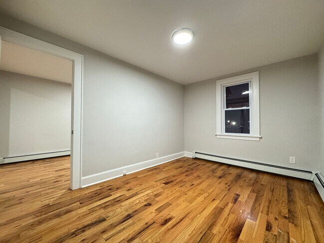 Building Photo - 145 Division St