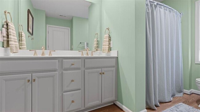 Building Photo - 504 Beneficial Dr