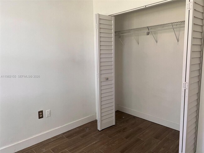 Building Photo - 15610 SW 80th St