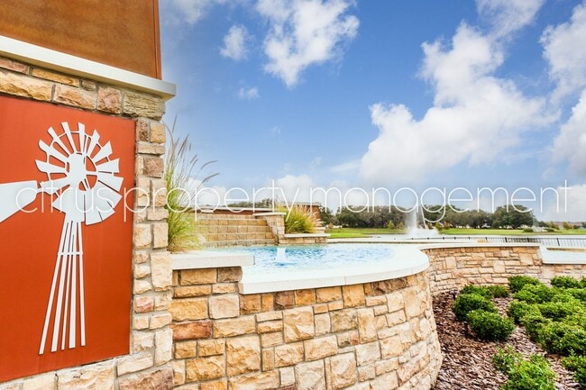 Building Photo - 4/2 Home in Kissimmee