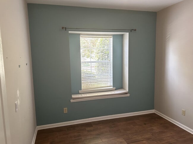 Building Photo - 105 Browns Ridge Ln