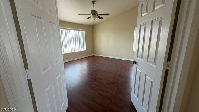 Building Photo - 8101 Yellow Daisy Ave