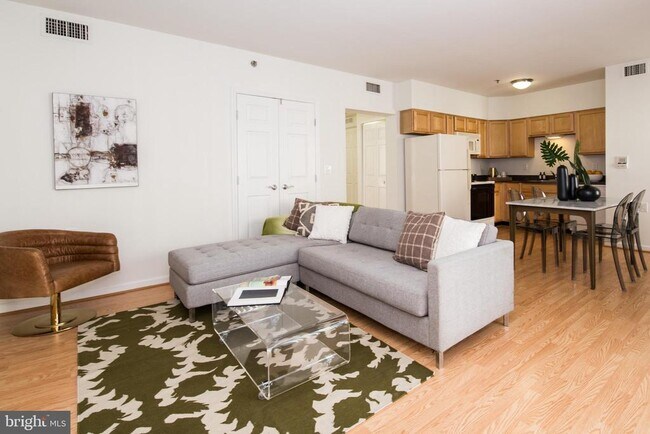 Building Photo - 1030 N 2nd St