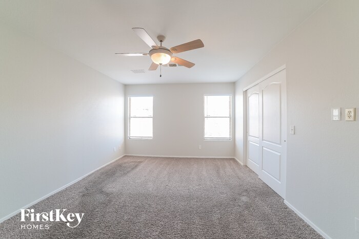 Building Photo - 9949 E Rocky Wash Dr