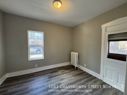 Building Photo - 1083 Chatsworth St N