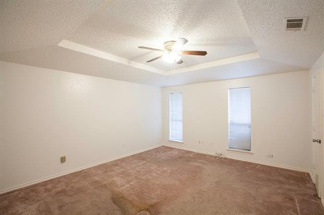 Building Photo - 2025 Lorient Dr