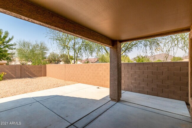 Building Photo - 2318 W Peak View Rd