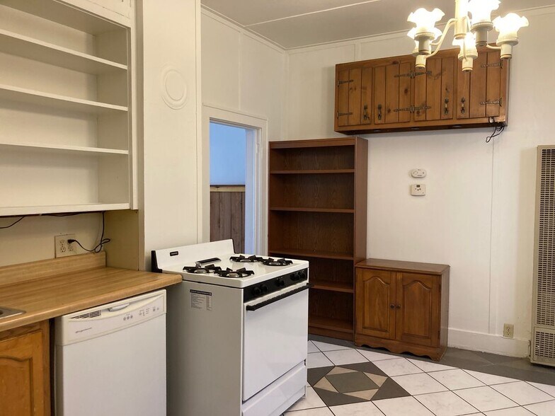 Building Photo - 1015 Manitou Ave