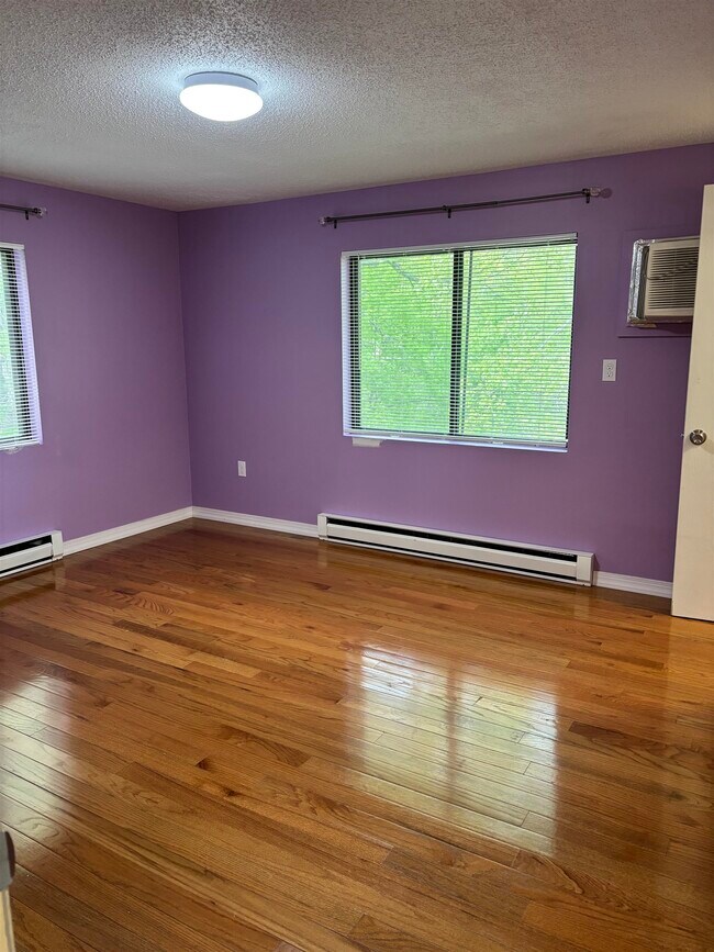 Building Photo - 7 Swiftwater Dr
