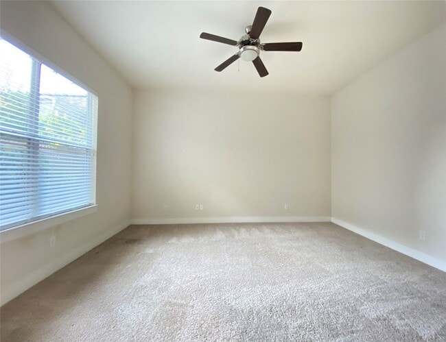 Building Photo - 9510 Cedarpost Square St