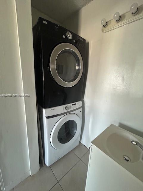 Building Photo - 1725 W 60th St