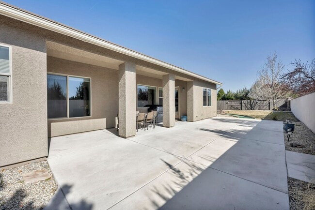 Building Photo - 6328 Windy Meadow Dr