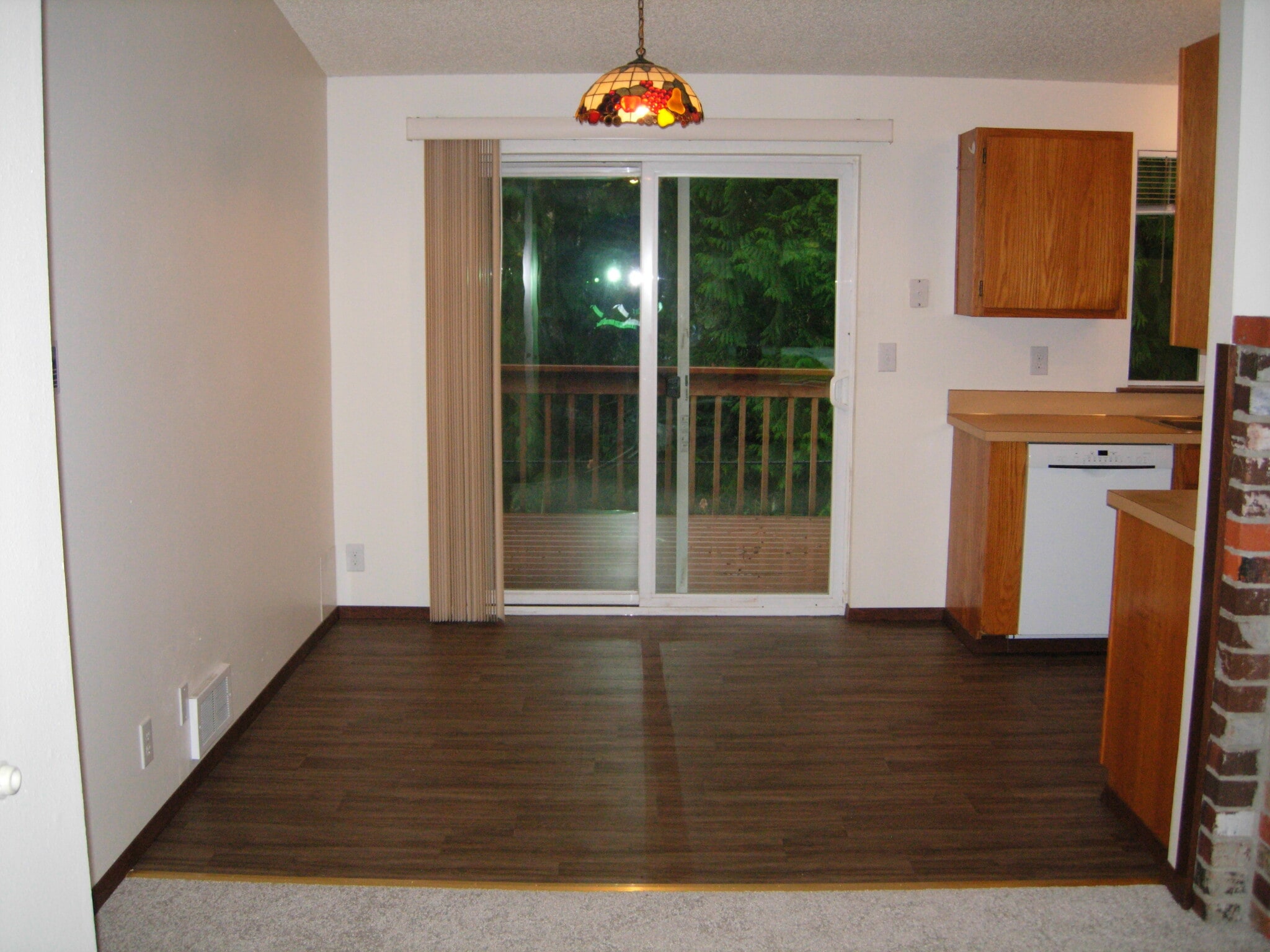 Dining room - 2133 NW Mulholland Blvd