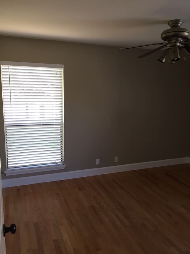 Building Photo - 13034 N Run