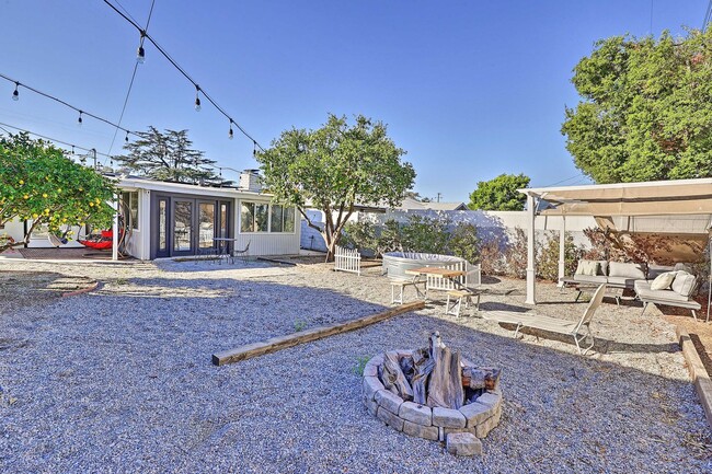 Building Photo - Looking for a great short term rental!!!!!