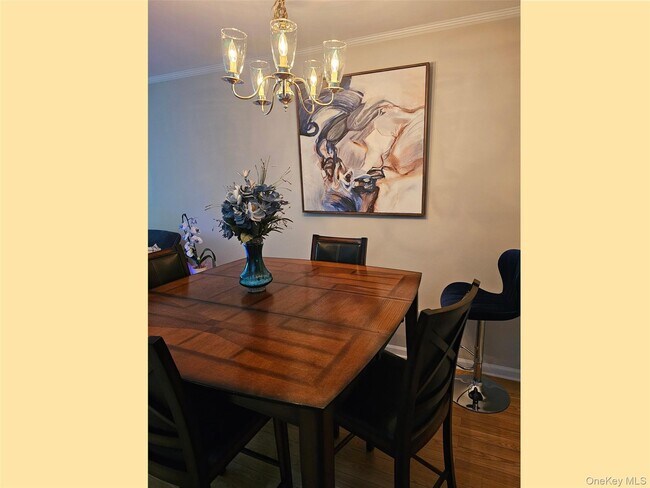 Building Photo - 1404 Pondcrest Ln