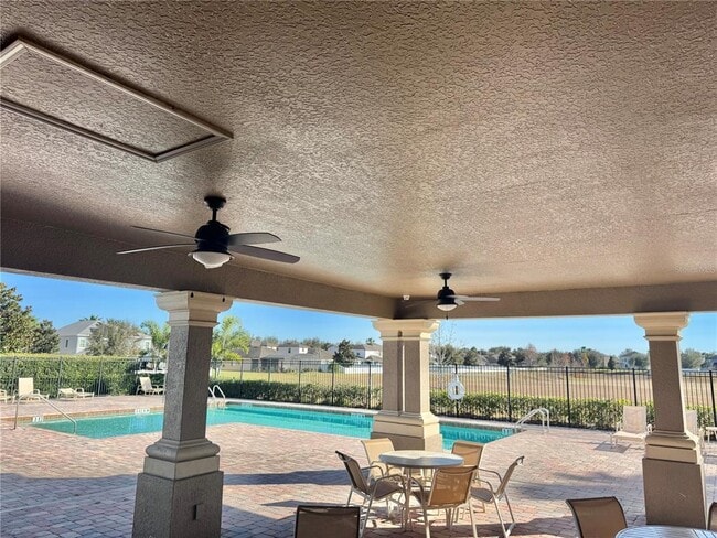 Building Photo - 2262 Romanum Dr