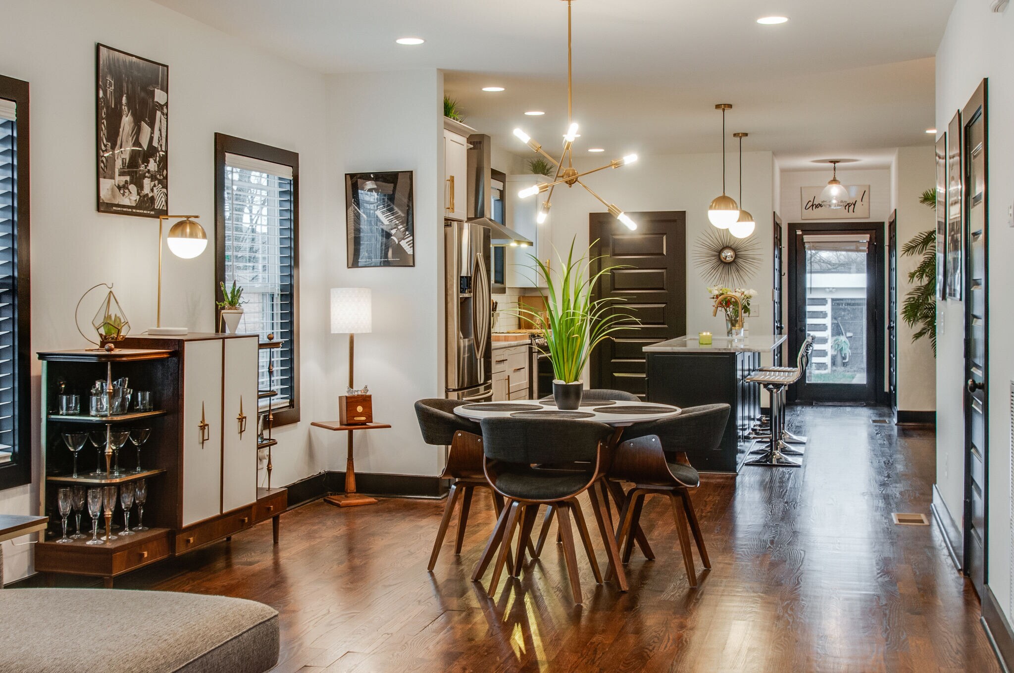 Building Photo - 2910 Davis Ave