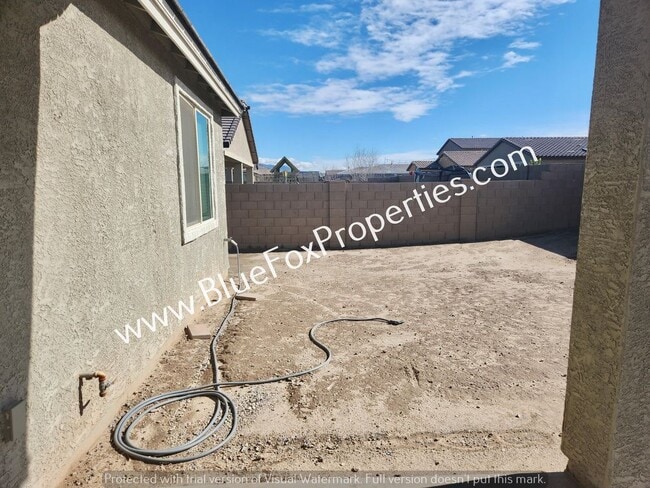 Building Photo - 10897 W Sarabella Dr