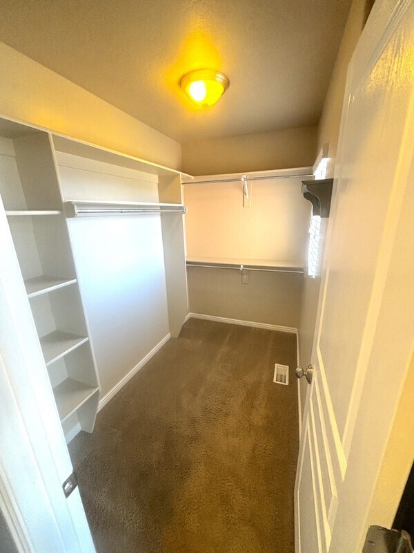 Building Photo - 1296 S Mountain Crst Dr
